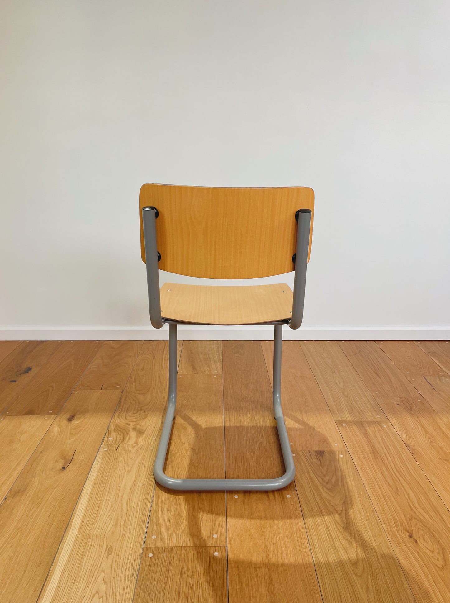 Model S43 Cantilevered Chair