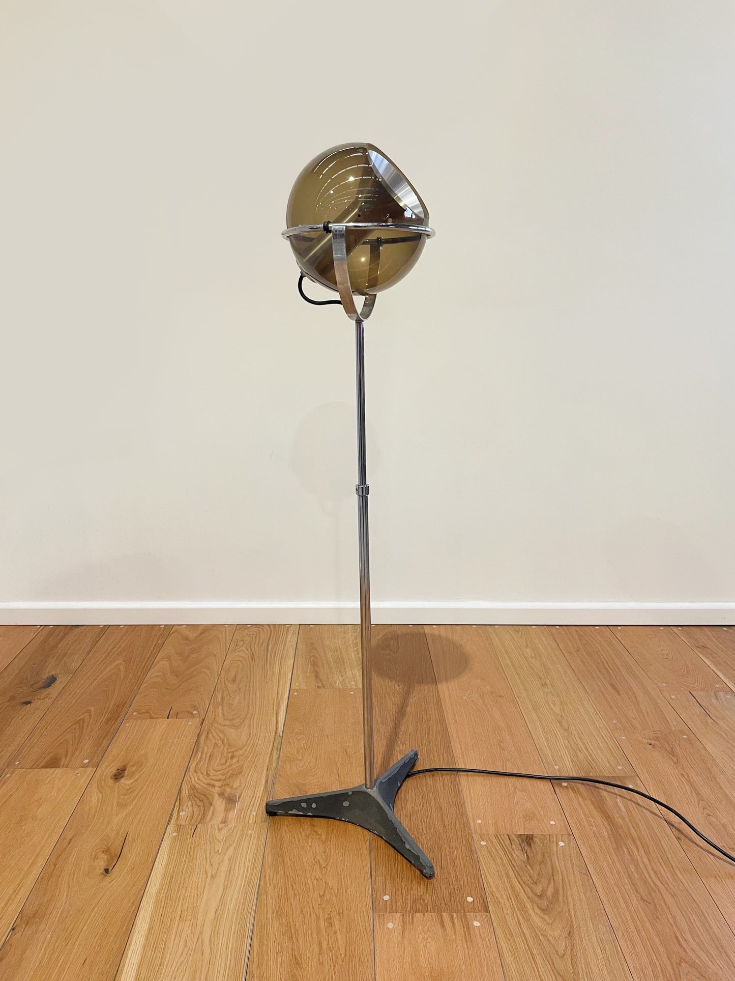 Globe Floor Lamp by Frank Ligtelijn 1960s